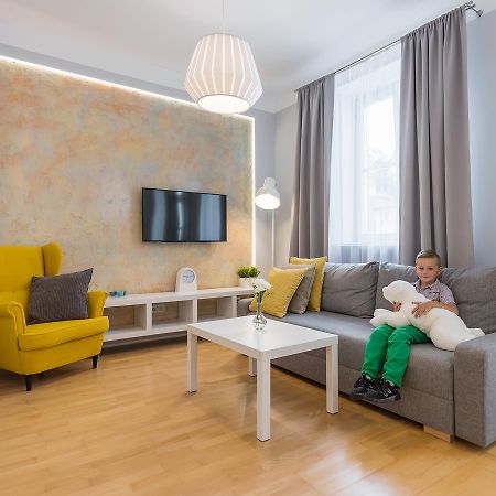 Around Market Square Apartments Krakow Exterior photo