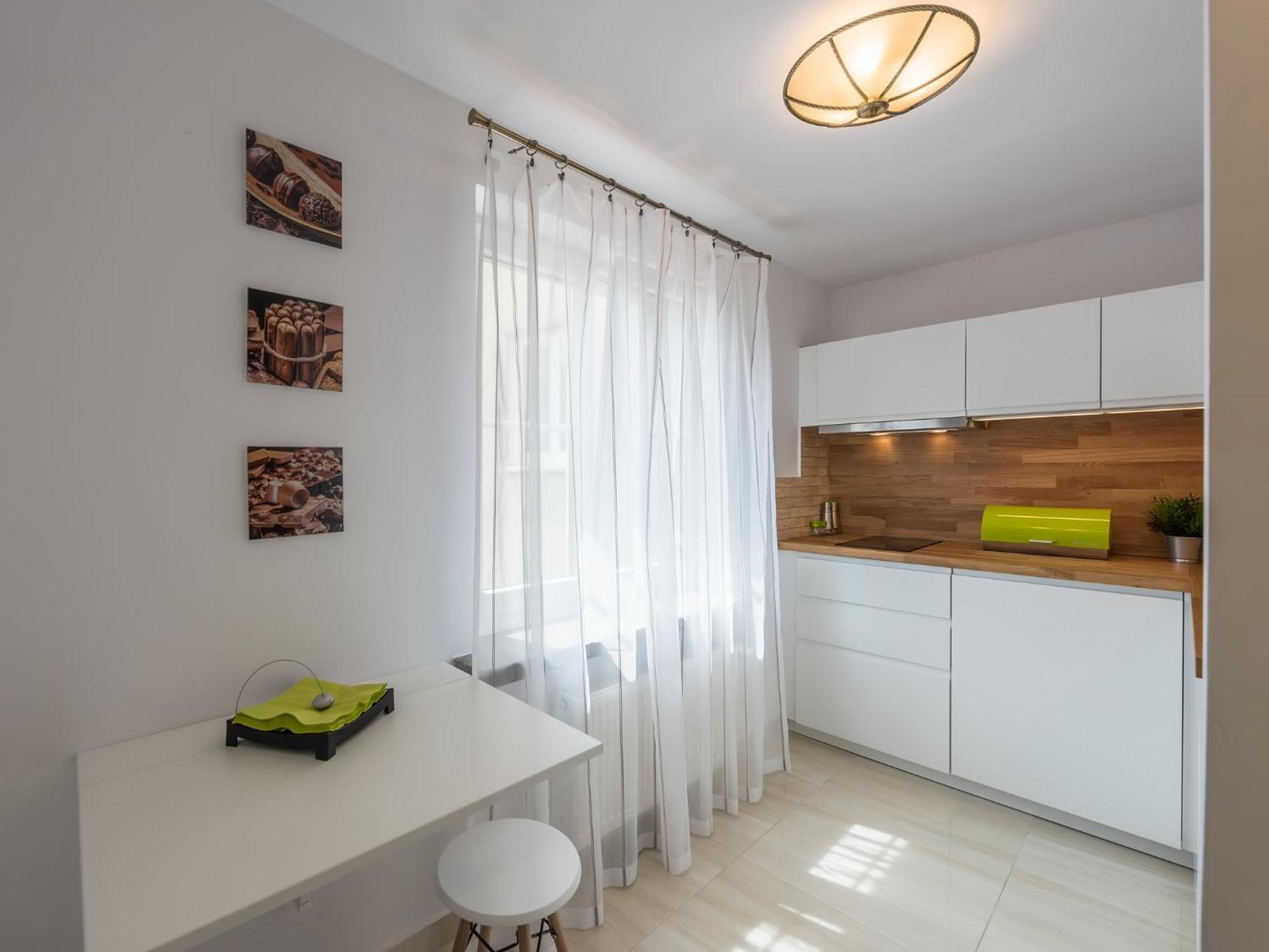 Around Market Square Apartments Krakow Exterior photo
