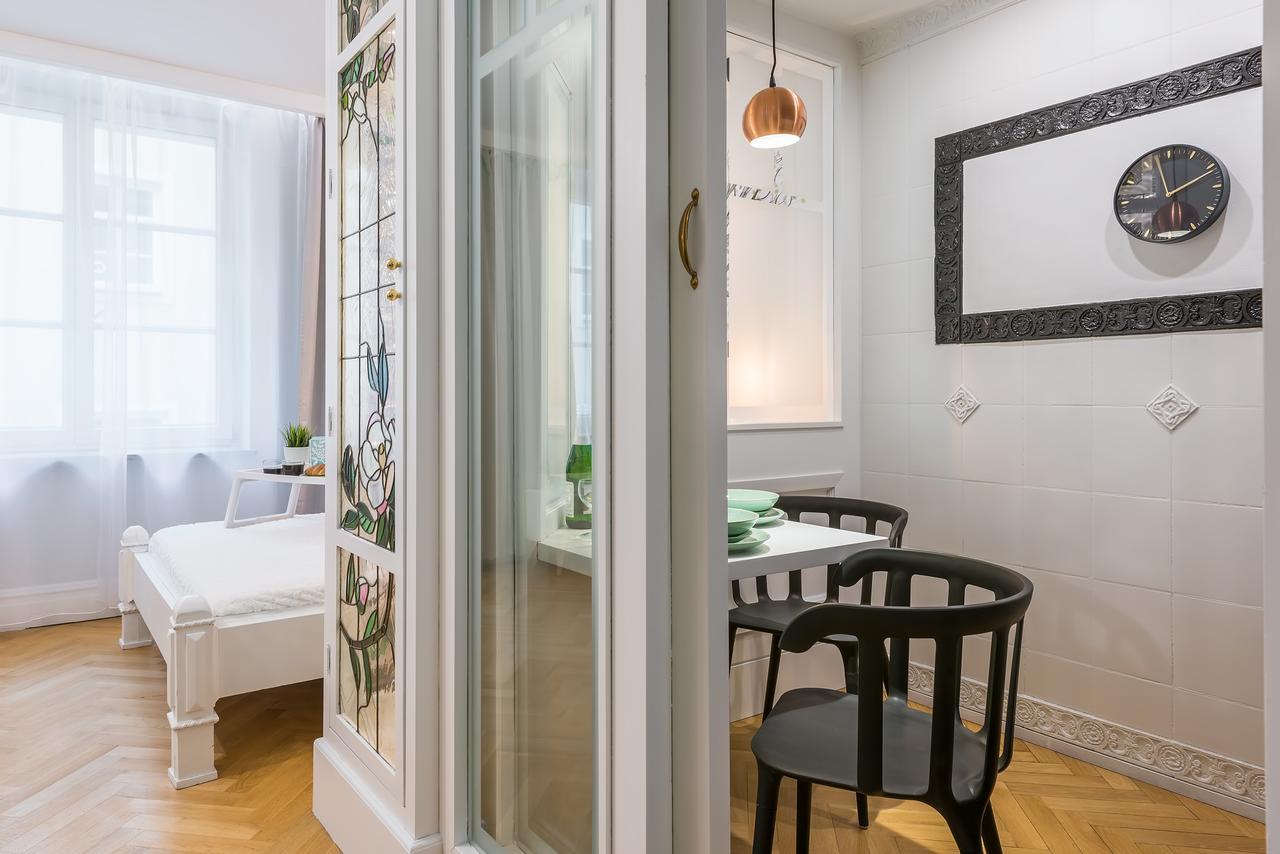 Around Market Square Apartments Krakow Exterior photo