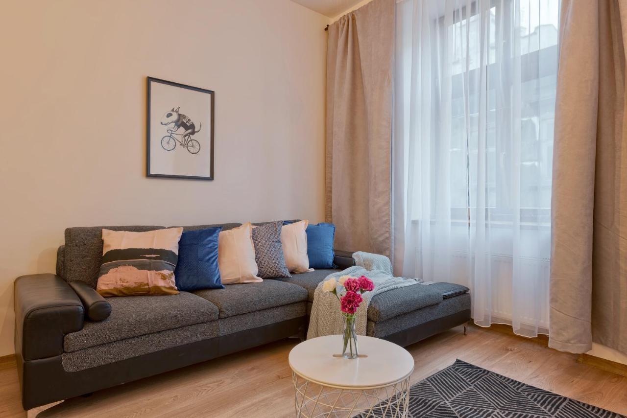 Around Market Square Apartments Krakow Exterior photo